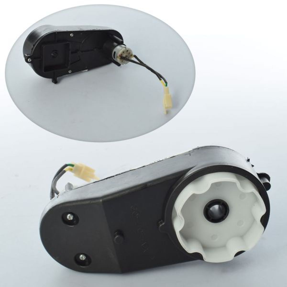 Редуктор у зборі з мотором M 3893-GEAR BOX